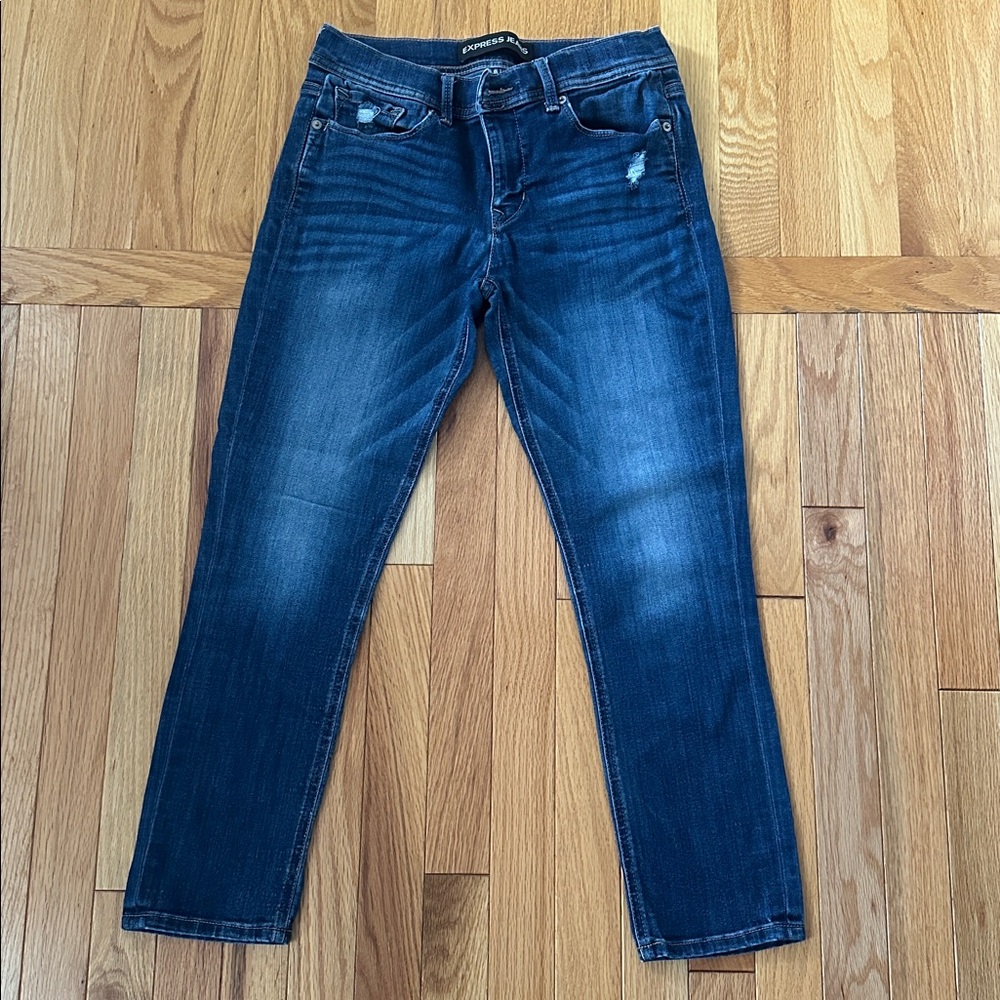 Express Jeans Cropped Mid Rise, Size 6